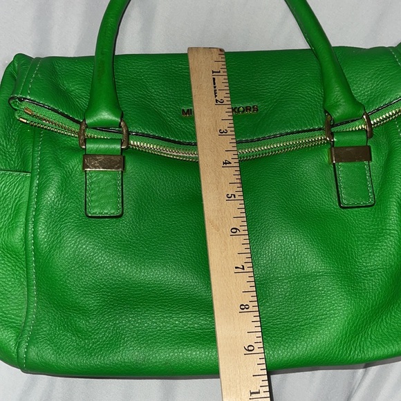 MK Authentic MK Michael Kors leather Sholder Bag Medium-Green - Picture 10 of 13
